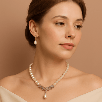 Pearl Elegance Necklace