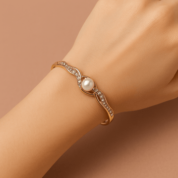 Adjustable Pearl Bracelet