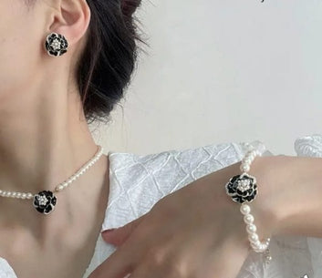 Pearl Stone Set